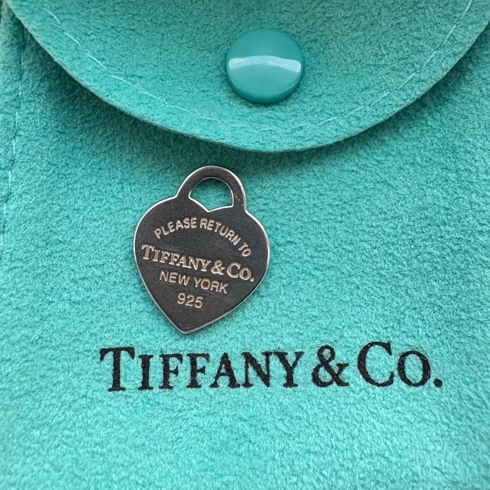Tiffany & Co. 🤍 Return to Tiffany
